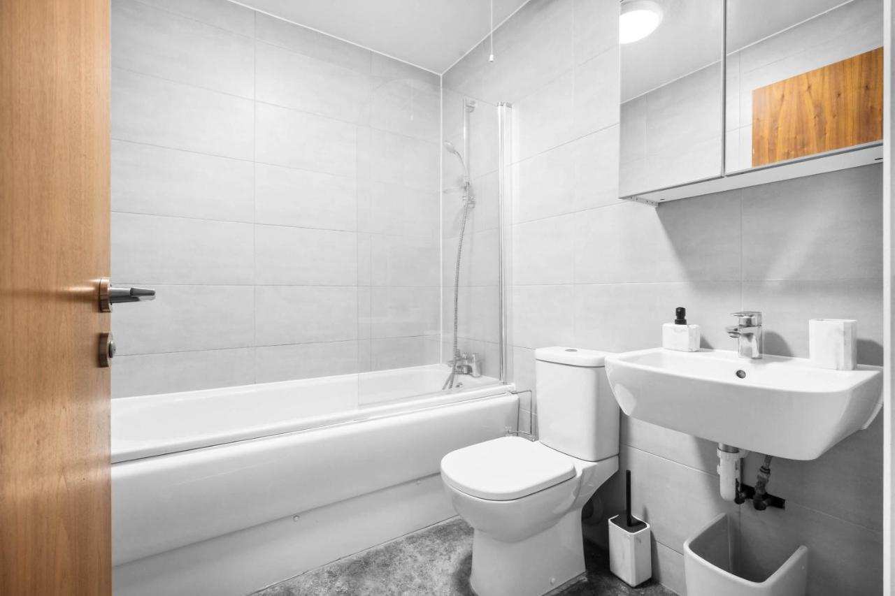 Luxury Stay With Scenic Views 브라이얼리 힐 외부 사진