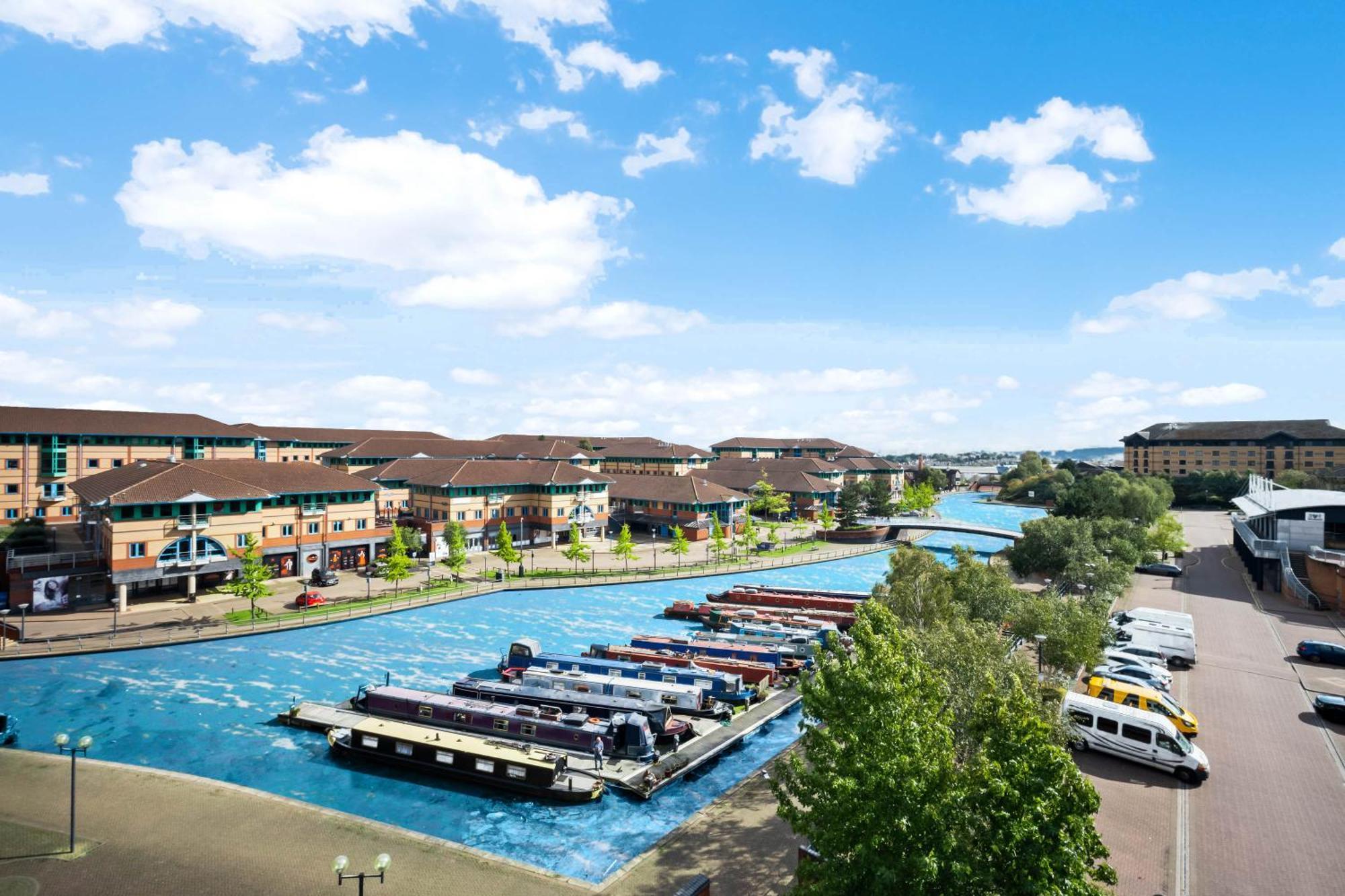 Luxury Stay With Scenic Views 브라이얼리 힐 외부 사진